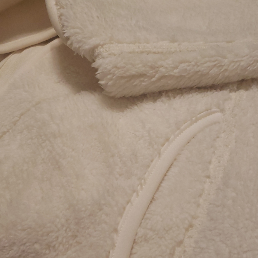 Reversible Sherpa Jacket - Picture 3 of 6
